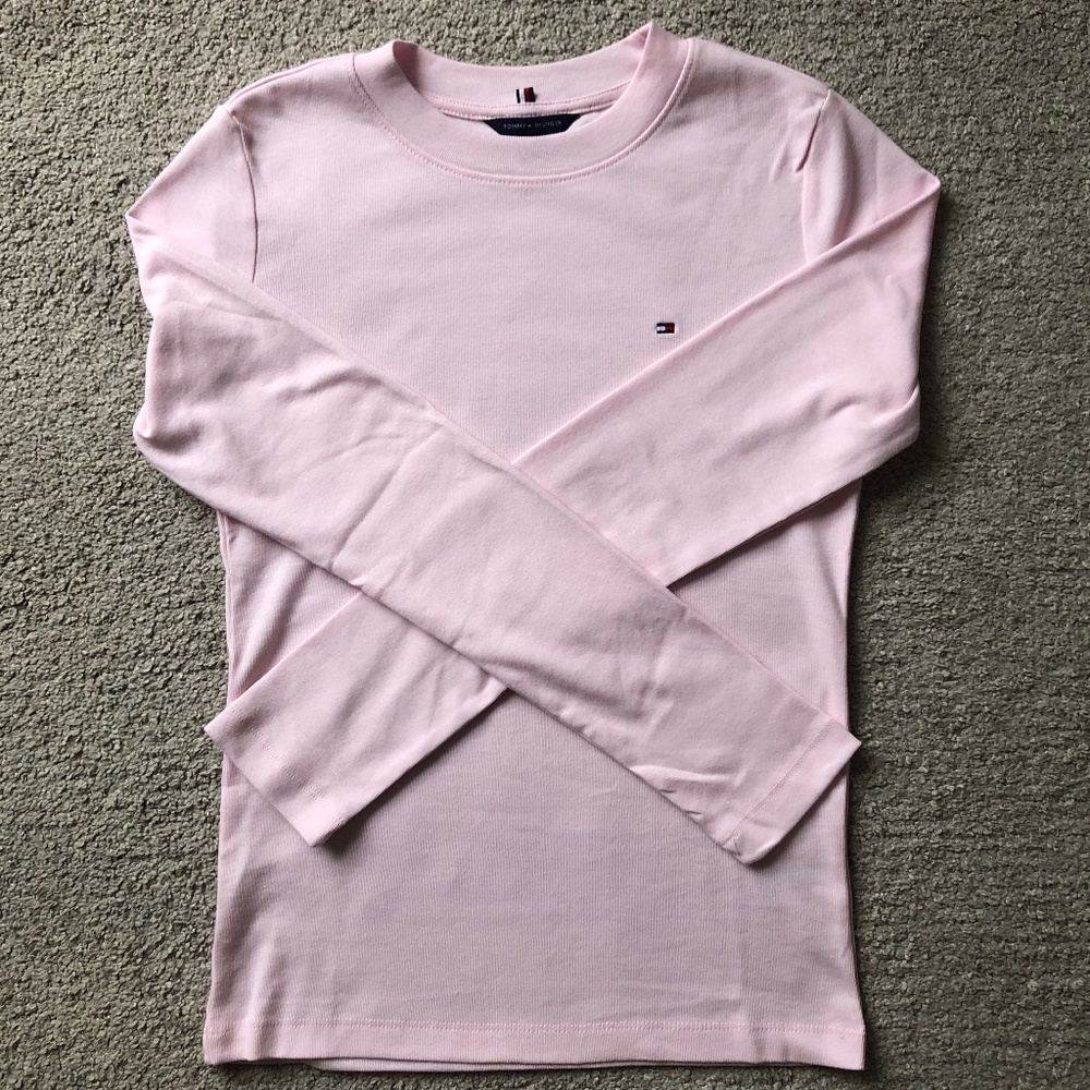 Tommy Hilfiger T-shirt.NWOT.